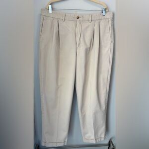 Roundtree & Yorke Pants 40x30 Mens Beige Khaki Pants Pleated & Cuffed 100 Cotton